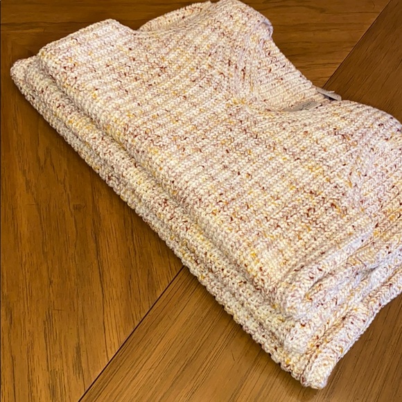 LOFT DOUBLE V SWEATER TANK - Picture 10 of 11